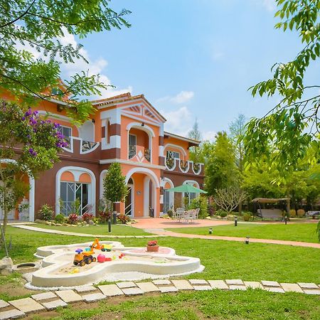 山閱聖堡羅莊園 Bed & Breakfast Yuchi Exterior foto