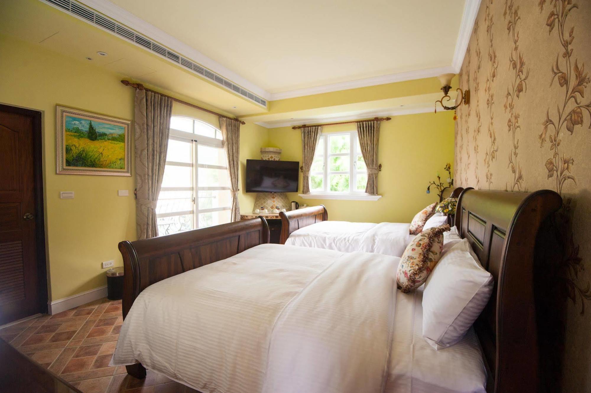 山閱聖堡羅莊園 Bed & Breakfast Yuchi Exterior foto