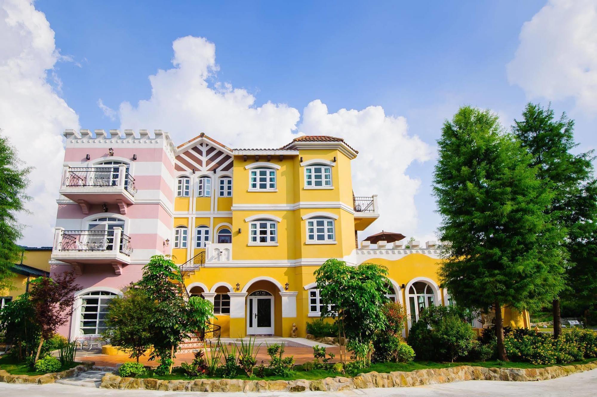 山閱聖堡羅莊園 Bed & Breakfast Yuchi Exterior foto