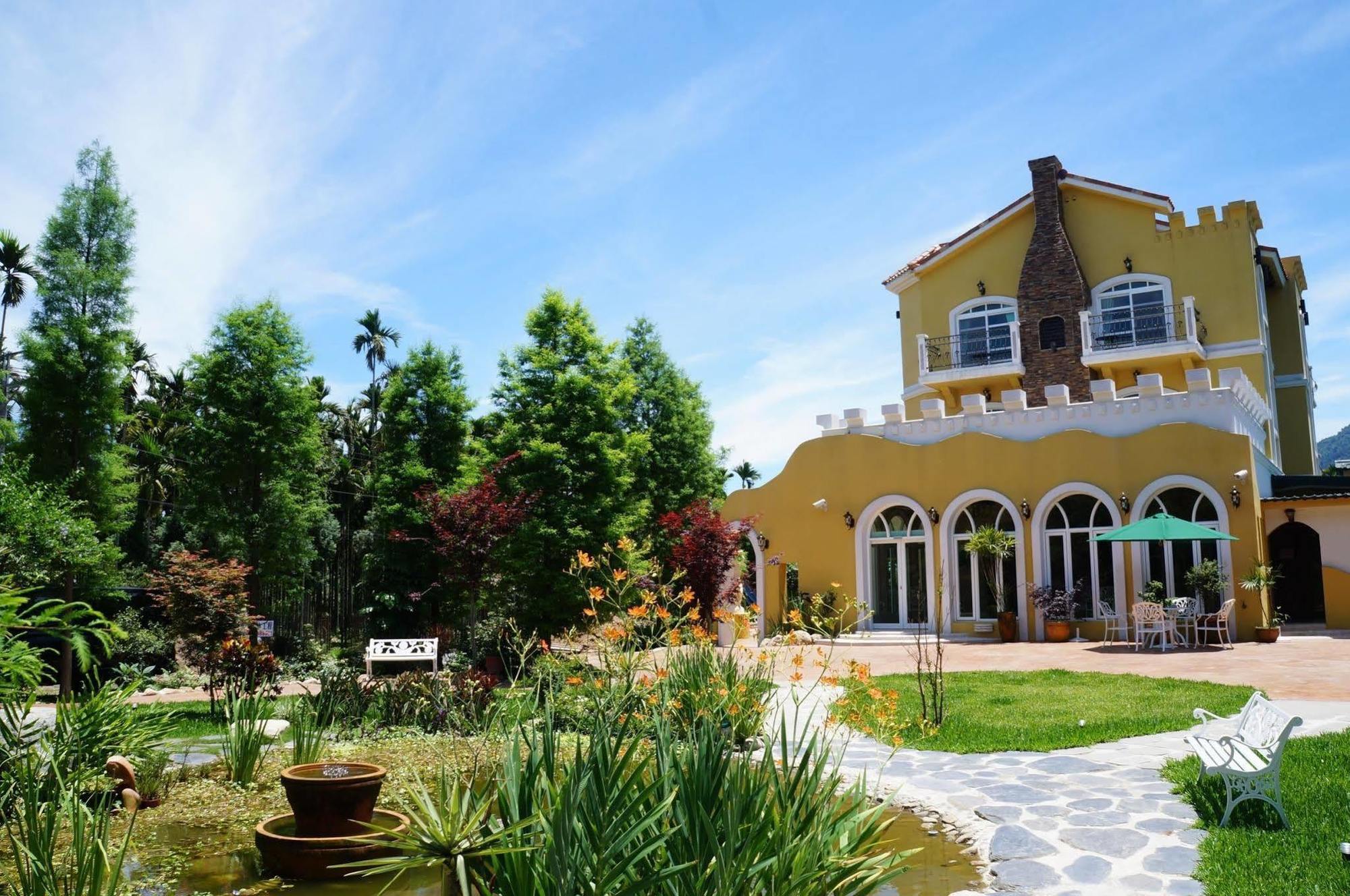 山閱聖堡羅莊園 Bed & Breakfast Yuchi Exterior foto
